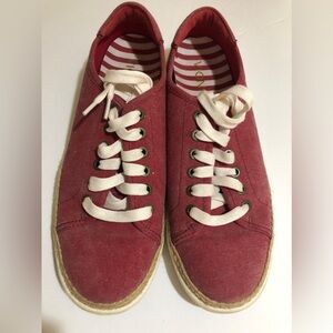 Vionic Womens Hattie Sneaker Cherry Canvas Size 8.5